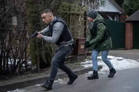 Pod przykrywką