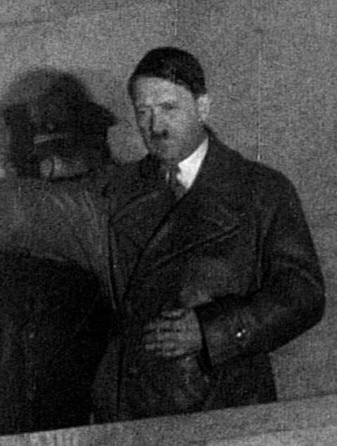 Hitler: odliczanie - Serial