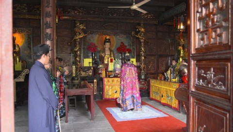 Chiny: Taoiści ze wzgórz Hangzhou (2015) - Film