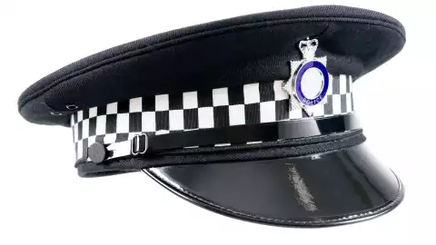 Czapki z daszkiem, pogrzewacze do wody