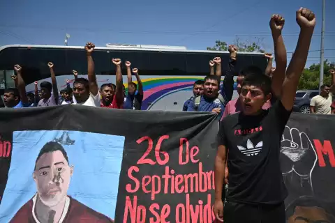 43 zaginionych w Meksyku - Program