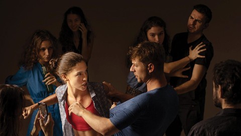 Mia pragnie zemsty (2020) - Film
