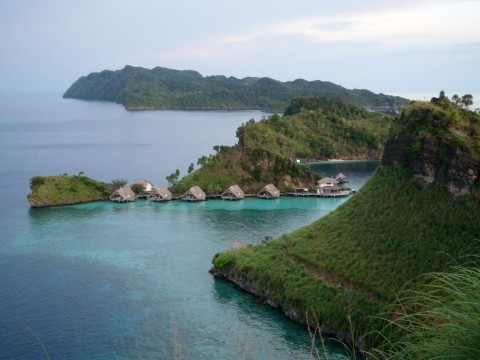 Dzikie wyspy. Indonezja