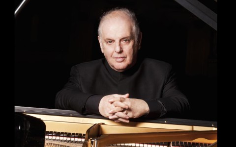 Daniel Barenboim wykonuje V Koncert fortepianowy Beethovena - Program