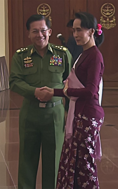 Birma: anatomia dyktatury (2019) - Film