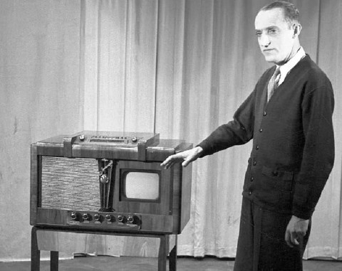 70 lat TVP. Jak zmieniała się telewizja (2022) - Film