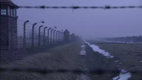 Auschwitz - fabryka śmierci - Serial