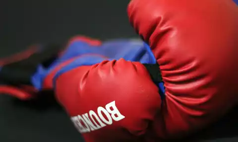 Walka w wadze lekkiej o tytuły mistrza świata IBF i WBO oraz supermistrza świata WBA: Wasyl Łomaczenko - Teófimo López - Program