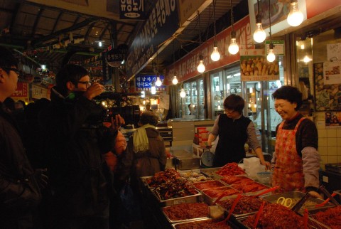 Gizzi Erskine odkrywa koreańską kuchnię - Serial