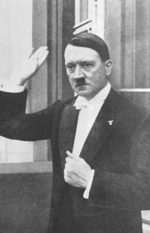 Hitler - anegdoty, mity i kłamstwa - Serial