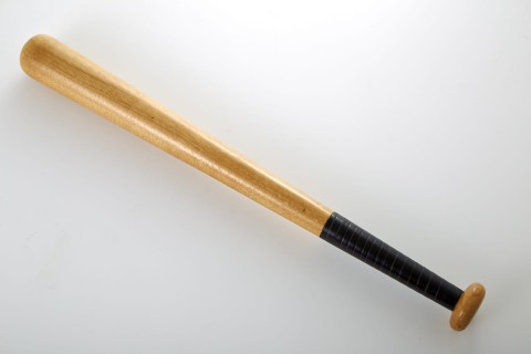 Ołówek, forma do pieczenia, kij bejsbolowy