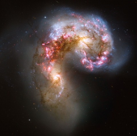 Wspaniały wszechświat według Hubble'a () - Film