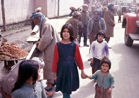 Afganistan, poraniony kraj - Serial