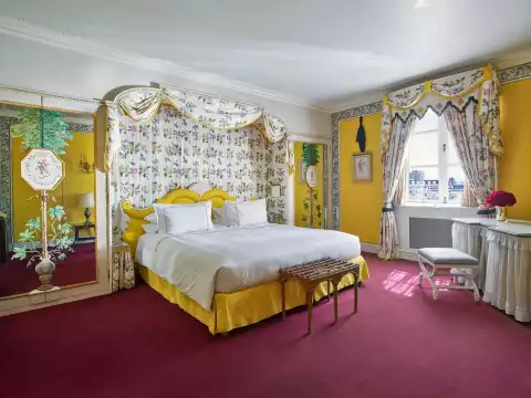 Browns, London