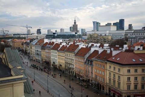 Warszawa. Zmartwychwstałe miasto () - Film