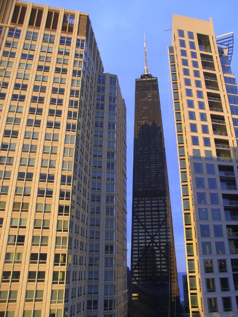 Charlie Luxton: najwyższe budynki świata - Serial