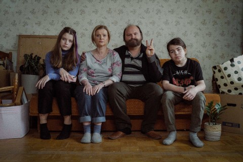 Być kimś (2023) - Film
