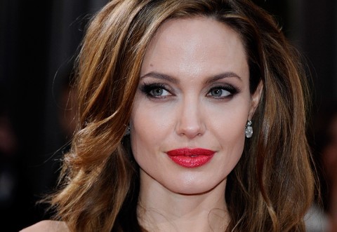 Prawdziwa historia Angeliny Jolie () - Film