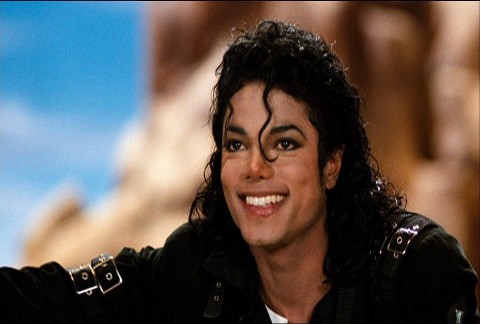 Michael Jackson - Między czernią i bielą (2012) - Film