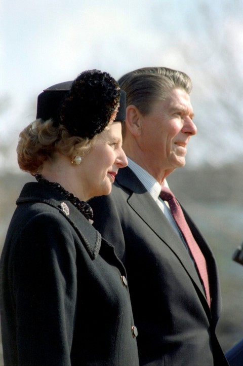 Thatcher i Reagan. Polityczni przyjaciele - Serial