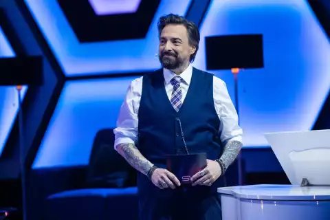 Sekielski wieczorową porą - Program