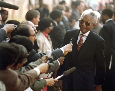 Nelson Mandela - człowiek w cieniu mitu (2019) - Film