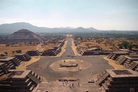 Majowie - starożytne metropolie - Serial